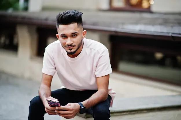 Male escort Hazratganj Lucknow